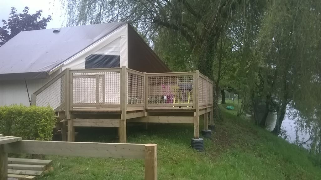 Camping Des Ribieres Confolens Luaran gambar