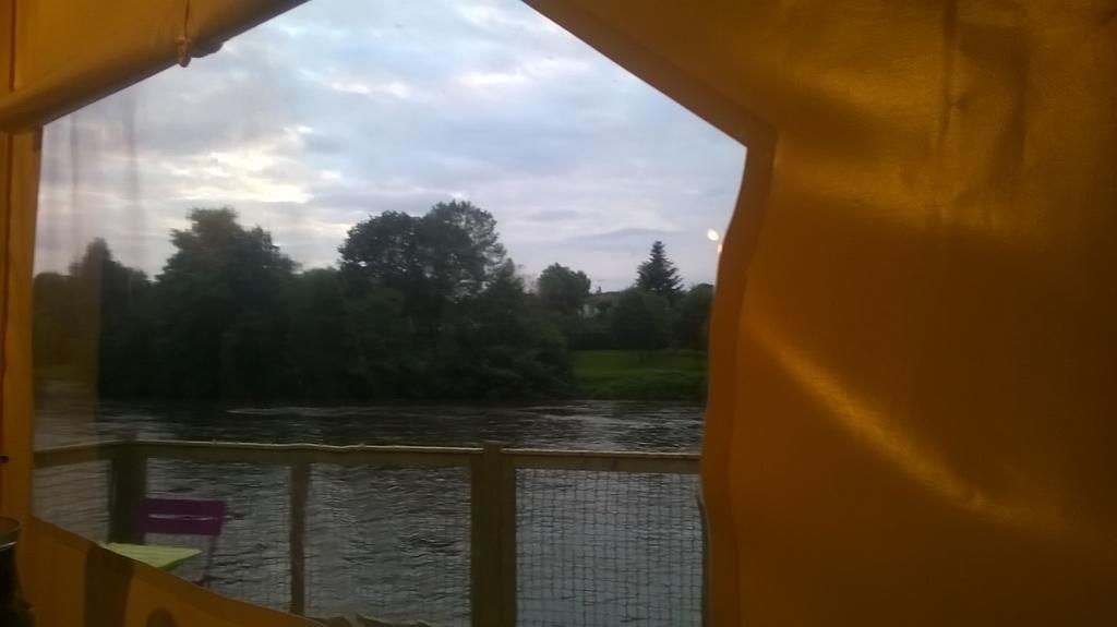 Camping Des Ribieres Confolens Luaran gambar