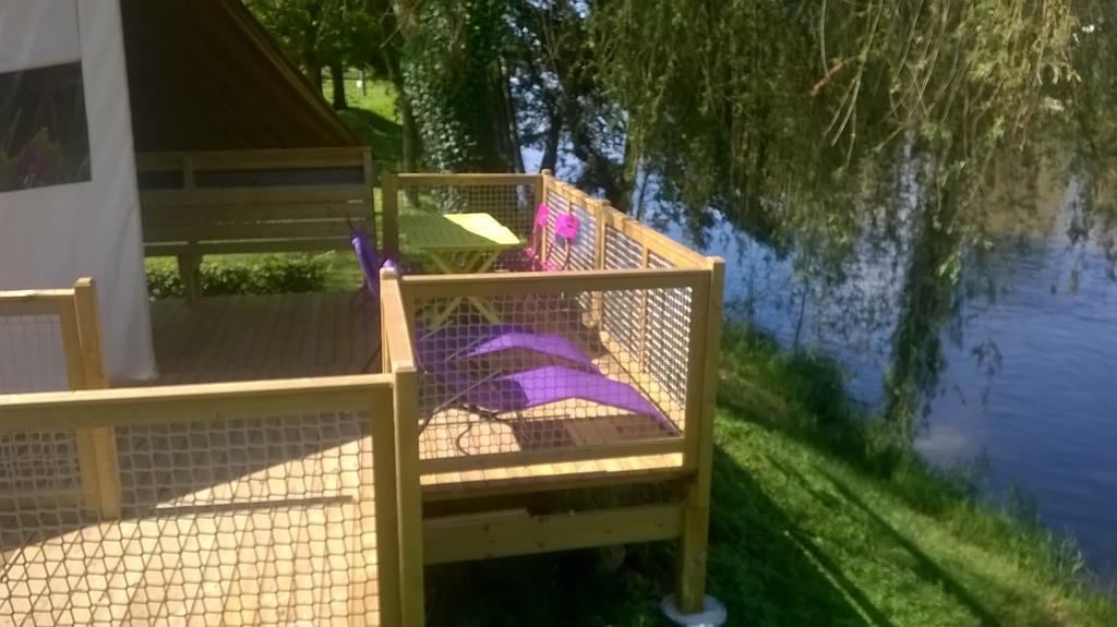 Camping Des Ribieres Confolens Luaran gambar
