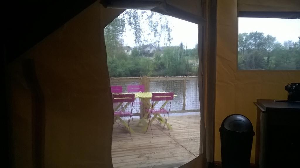 Camping Des Ribieres Confolens Luaran gambar