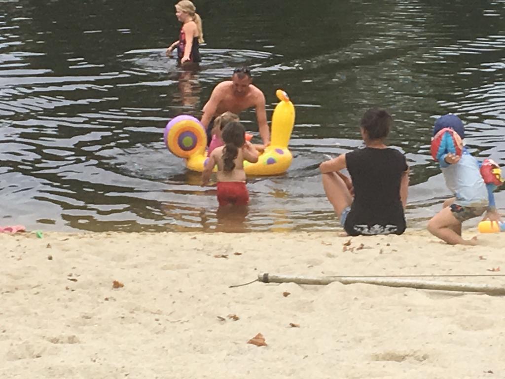 Camping Des Ribieres Confolens Luaran gambar