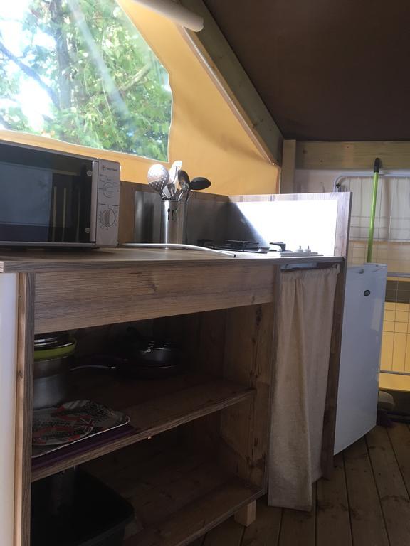 Camping Des Ribieres Confolens Luaran gambar