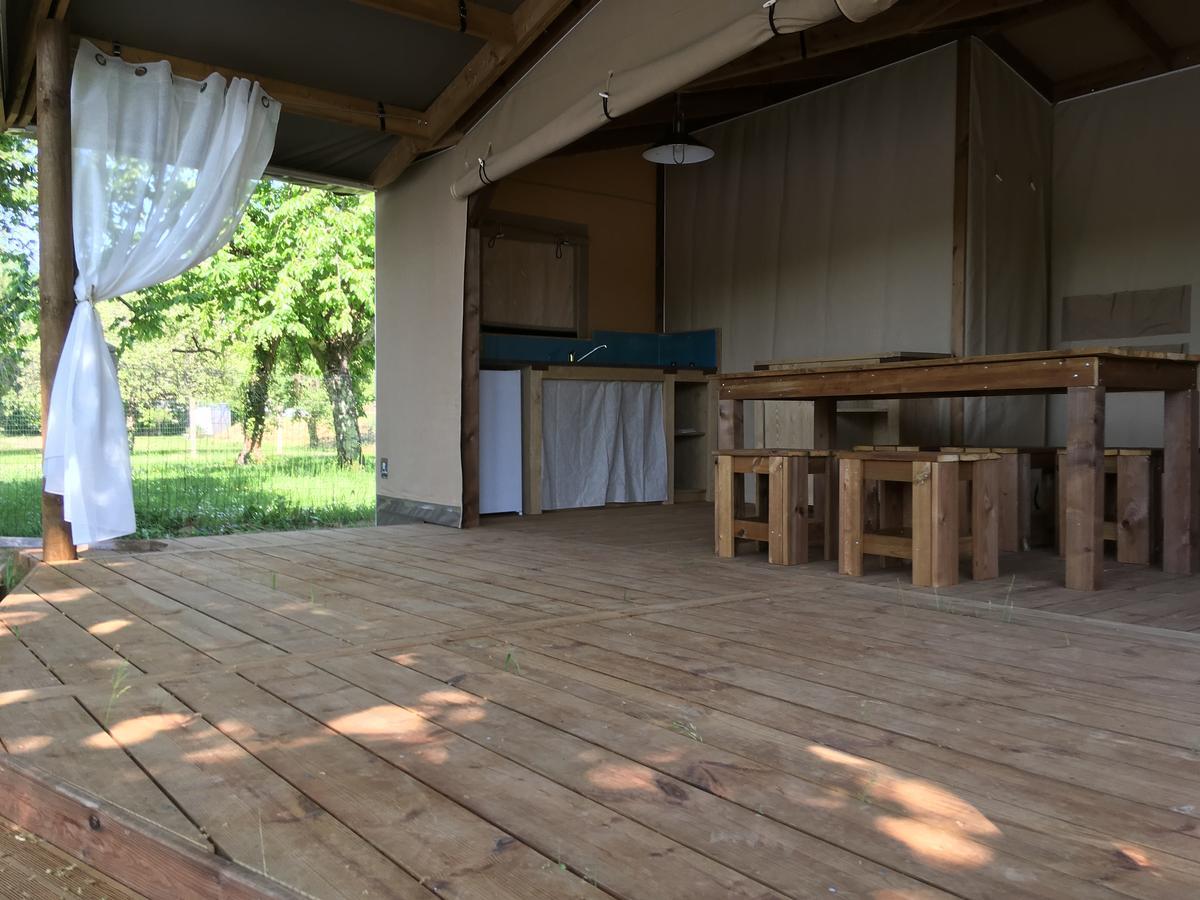 Camping Des Ribieres Confolens Luaran gambar